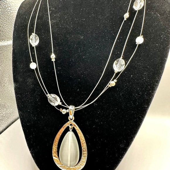 15-18" Silver and White Tiger Eye Shine Pendant Necklace Crystal - Picture 6 of 6